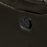 Nikko - Console Loveseat With Dual Recliners