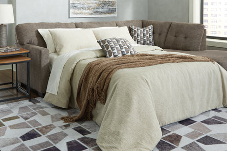 Furniture City - MS - Ashley Furniture - Mahoney Sectional - LAF 2-Piece Sectional with Chaise / Pebble - 31004S2