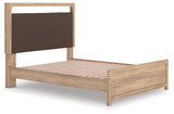 Kinlanni - Upholstered Platform Bed