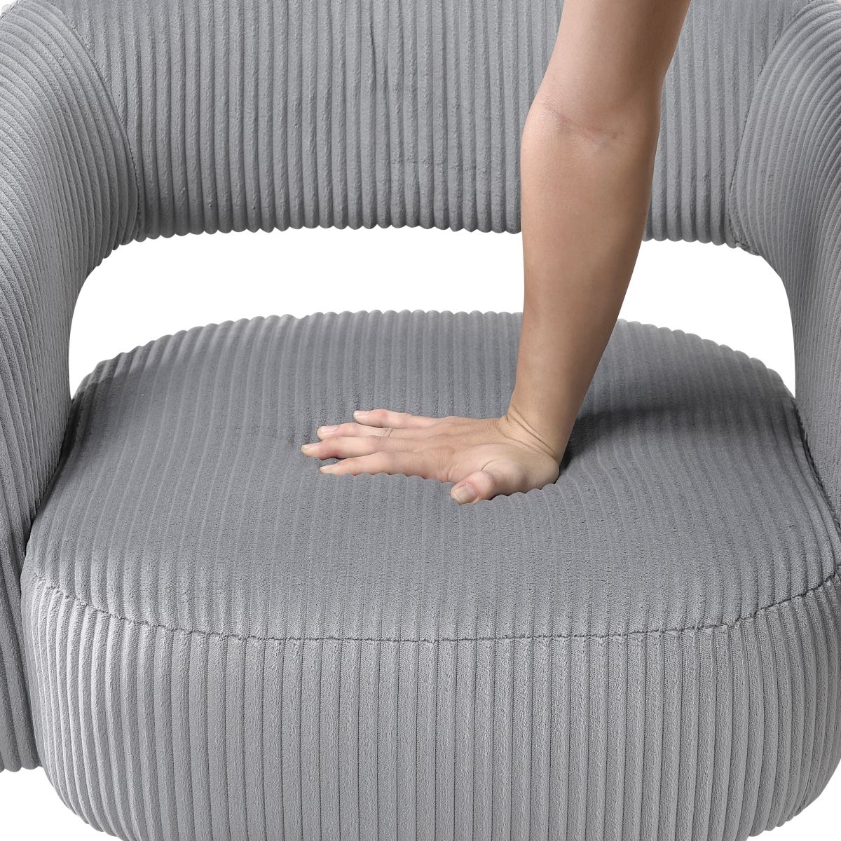Upton - Swivel Chair