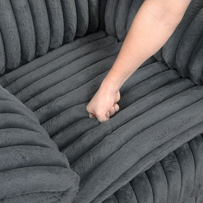 Goodland - Double Reclining Loveseat With Center Console
