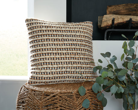 Furniture City - MS - Ashley Furniture - Nealington Pillows - Pillow / Brown/Black/White - A1000929P
