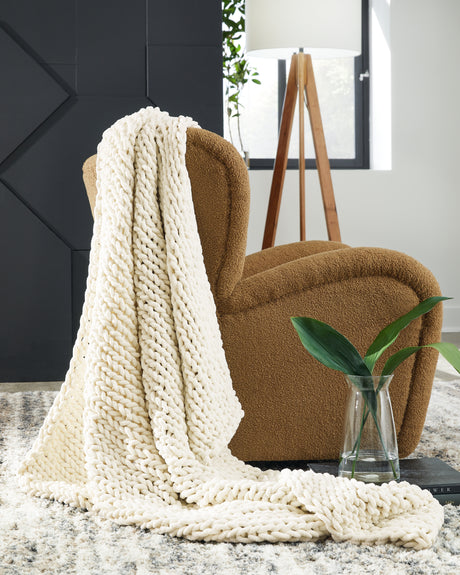 Furniture City - MS - Ashley Furniture - Chaddon Throw (Set of 3) - Throw (3/CS) / Ivory - A1001060