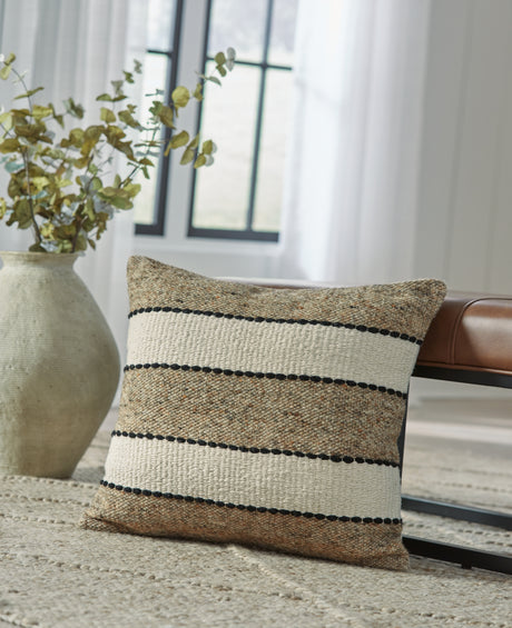 Furniture City - MS - Ashley Furniture - Rueford Pillows - Pillow (4/CS) / Brown/Black/Natural - A1001063