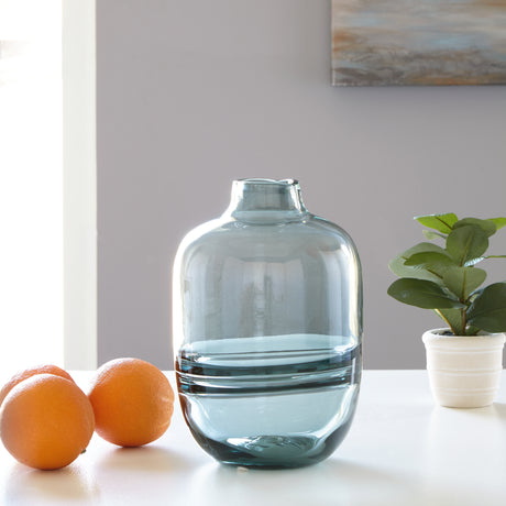 Furniture City - MS - Ashley Furniture - Lemmitt Vase - Vase / Amber - A2000541