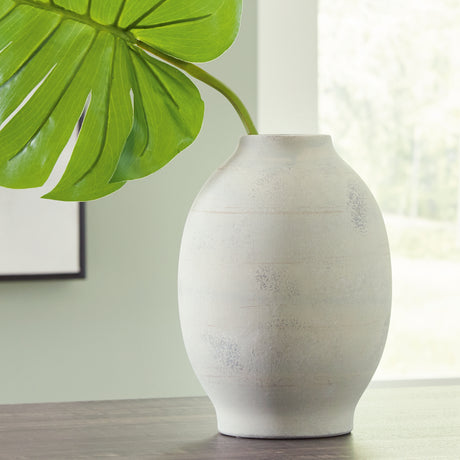 Furniture City - MS - Ashley Furniture - Clayson Vase - Vase / Sage Green - A2000653