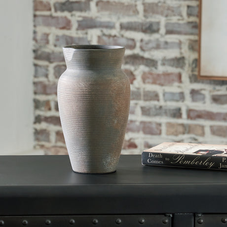 Furniture City - MS - Ashley Furniture - Brickmen Vase - Vase / Antique Gray - A2000657