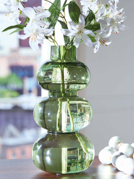 Furniture City - MS - Ashley Furniture - Renethorne Vase - Vase / Green - A2000802