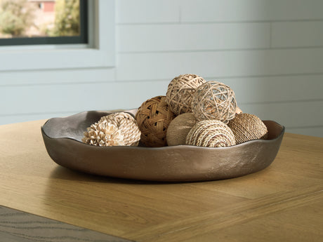 Furniture City - MS - Ashley Furniture - Wallmen Tray - Tray / Champagne Gold Finish - A2000817