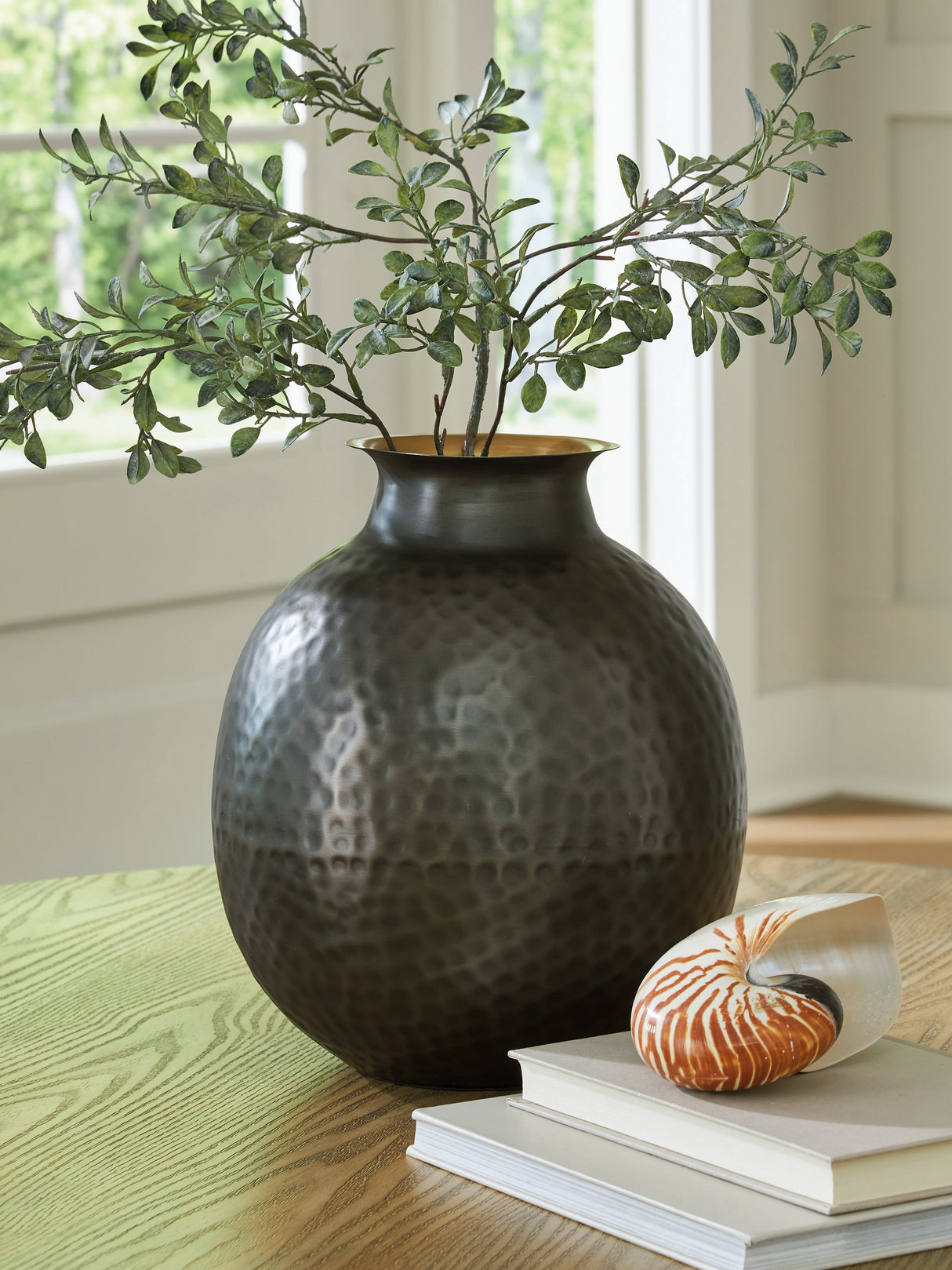 Furniture City - MS - Ashley Furniture - Woody Vase - Vase / Pewter/Gold Finish - A2000844