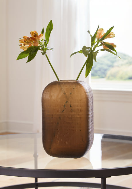 Furniture City - MS - Ashley Furniture - Capard Vase - Vase / Brown - A2900004