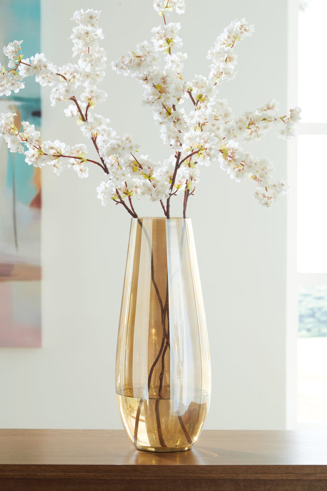 Furniture City - MS - Ashley Furniture - Rhettman Vase - Vase / Amber - A2900006