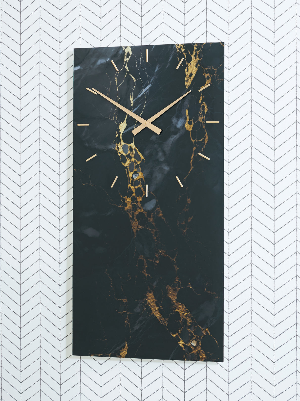 Furniture City - MS - Ashley Furniture - Teague Wall Decor - Wall Clock / Brown/Gray/Ivory - A8010432