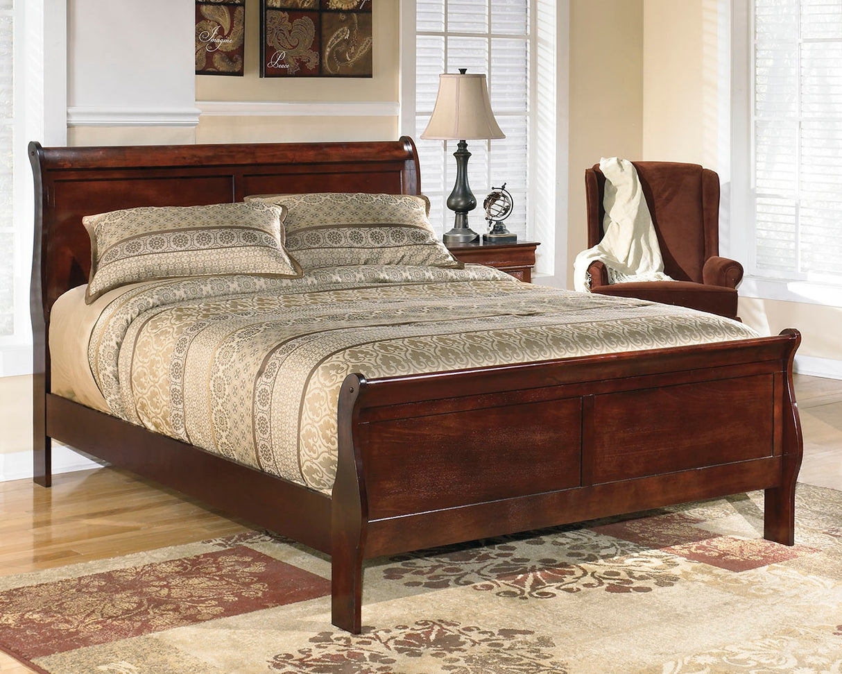 Furniture City - MS - Ashley Furniture - Alisdair Bedroom - California King Sleigh Bed / Reddish Brown - B376B9