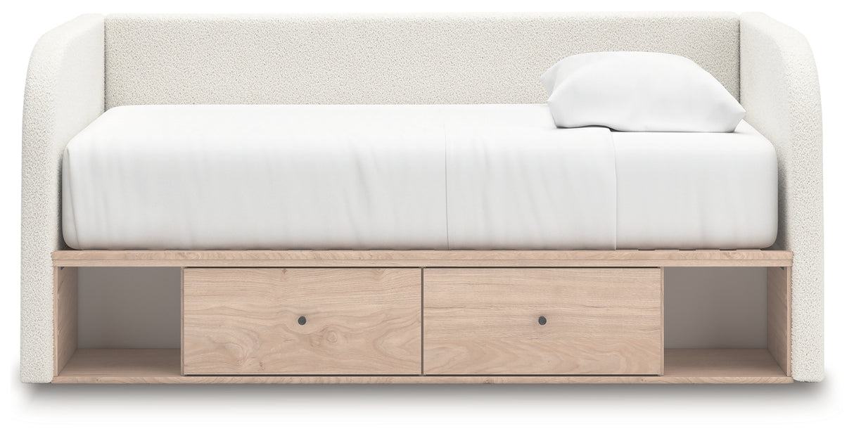 Arloster Bedroom