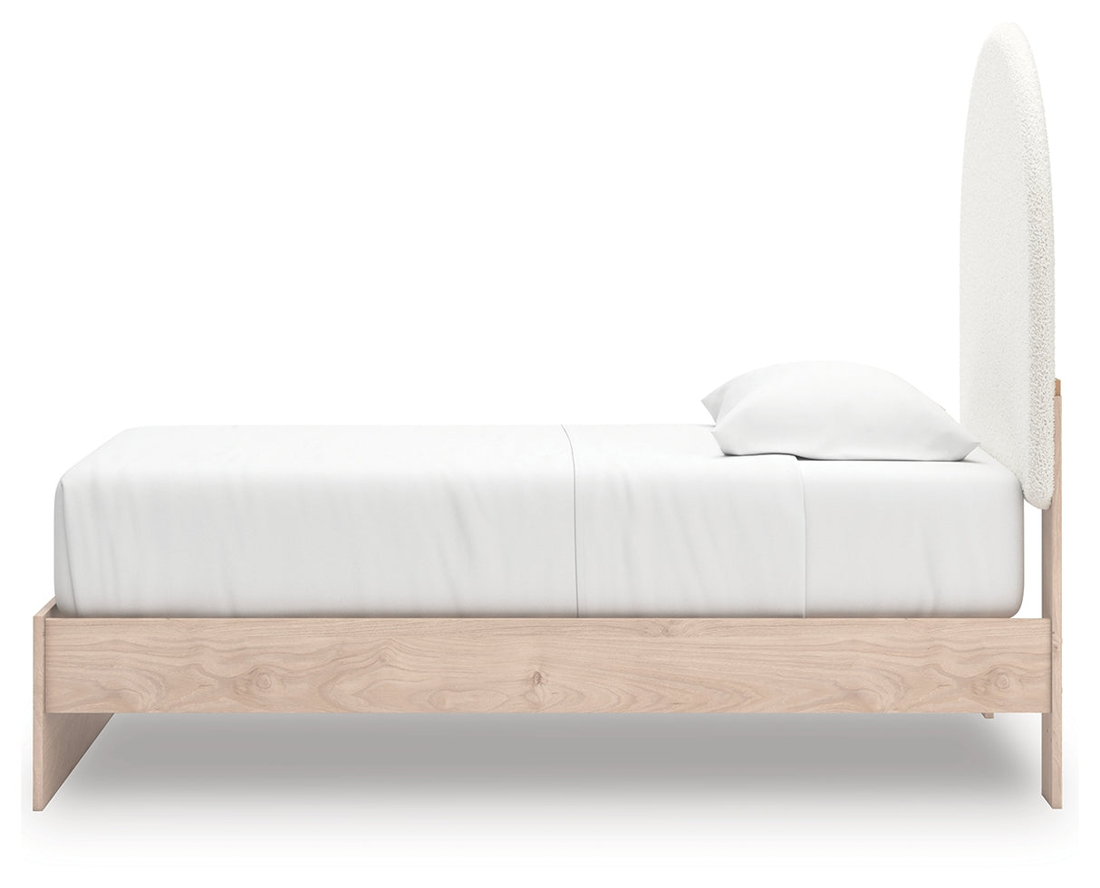 Arloster Bedroom
