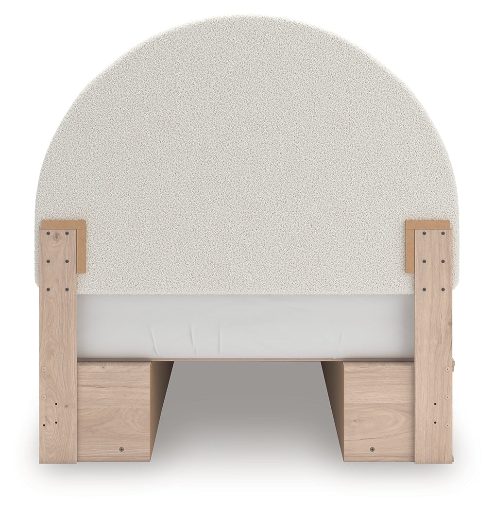 Arloster Bedroom
