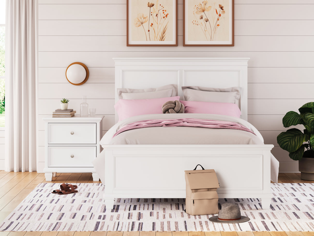 Furniture City - MS - Ashley Furniture - Fortman Bedroom - Full Panel Bed / White - B680B8