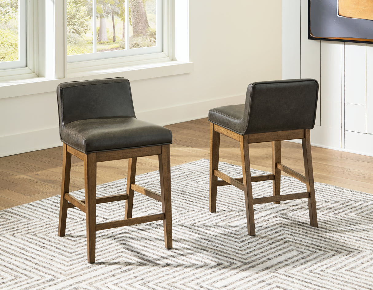 Furniture City - MS - Ashley Furniture - Cabalynn Dining Room - Counter Height Barstool (Set of 2) / Light Brown - D974-124X2