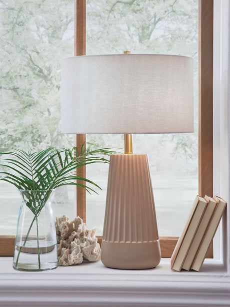 Furniture City - MS - Ashley Furniture - Dellner Lighting - Ceramic Table Lamp (1/CN) - L100854