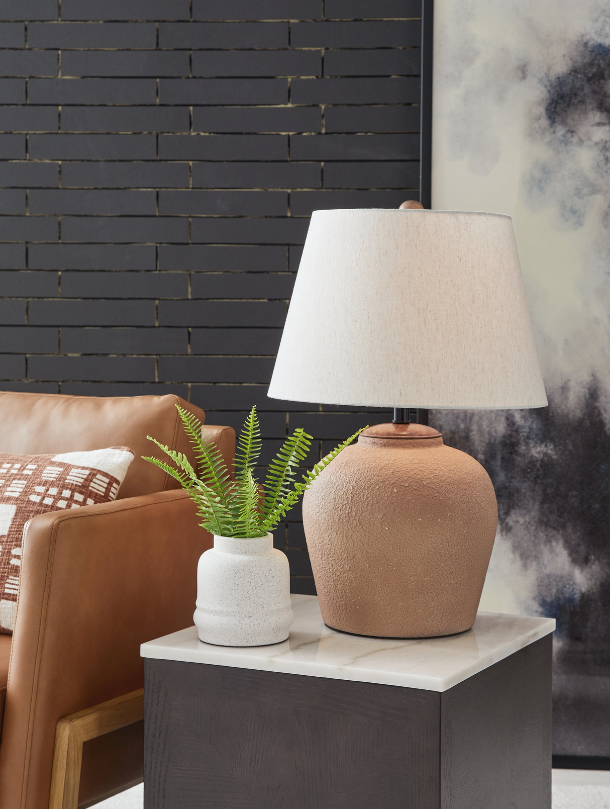 Furniture City - MS - Ashley Furniture - Scantor Lighting - Metal Table Lamp (1/CN) / Rust - L207464