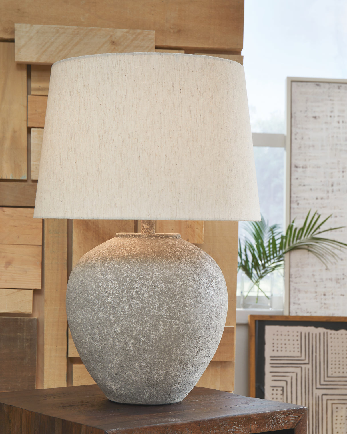 Furniture City - MS - Ashley Furniture - Dreward Lighting - Metal Table Lamp (1/CN) / Distressed Gray - L235694