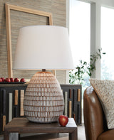 Furniture City - MS - Ashley Furniture - Darrich Lighting - Metal Table Lamp (1/CN) / Beige/White - L235804