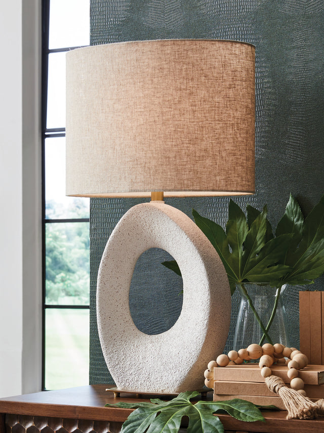 Furniture City - MS - Ashley Furniture - Trentlen Lighting - Paper Table Lamp (1/CN) / Cream/Gold Finish - L235984
