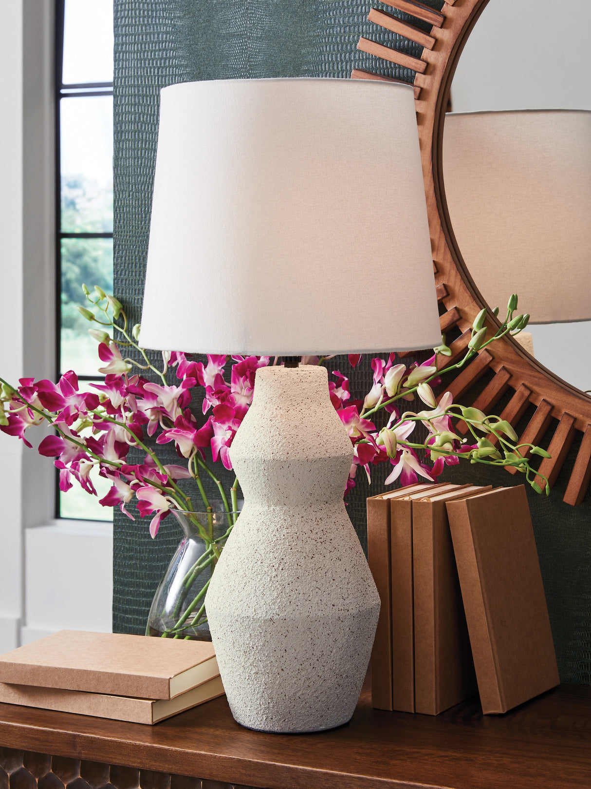 Furniture City - MS - Ashley Furniture - Dawthorne Lighting - Paper Table Lamp (1/CN) / Cream - L236034