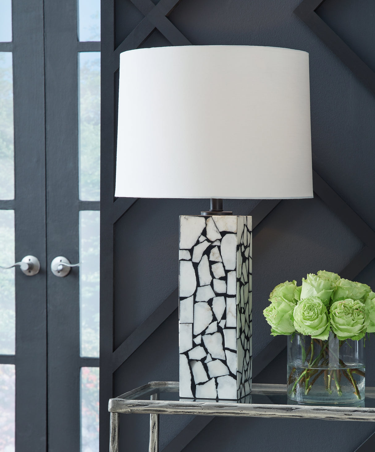 Furniture City - MS - Ashley Furniture - Macaria Lighting - Marble Table Lamp (1/CN) / White/Black - L429044