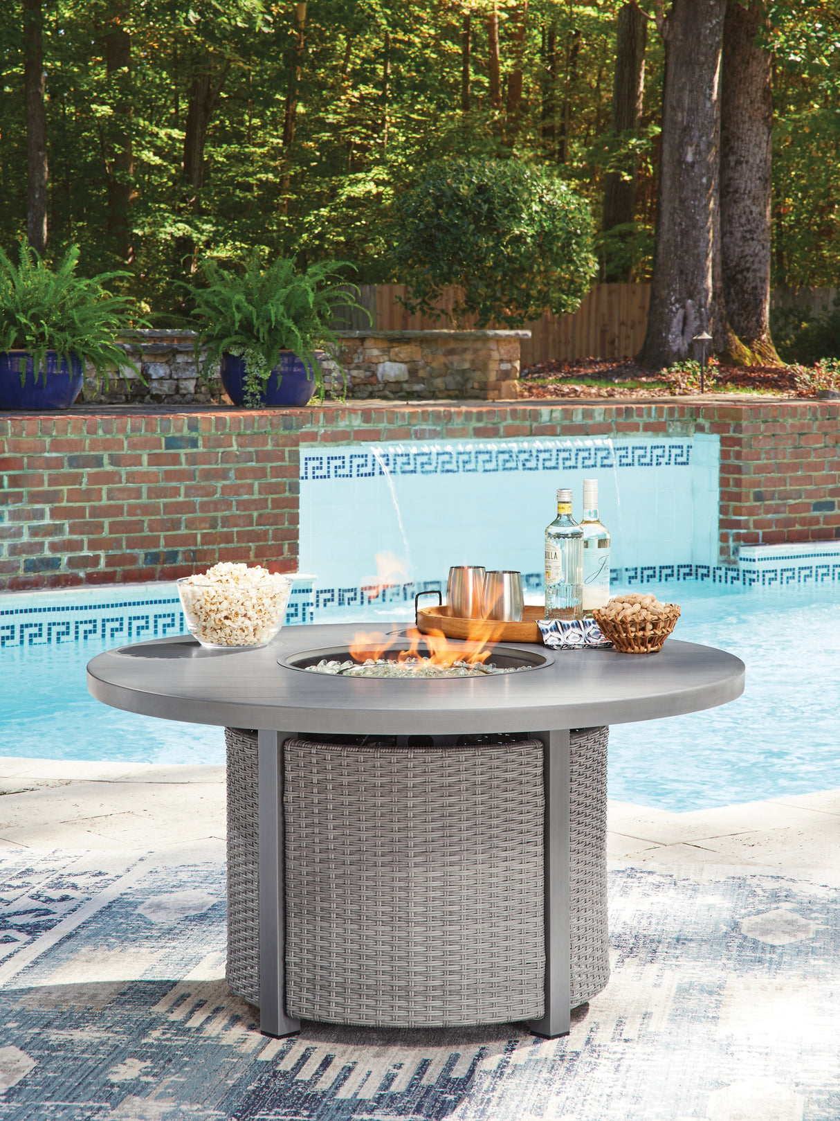 Furniture City - MS - Ashley Furniture - Half Moon Beach Outdoor - Round Fire Pit Table / Gray - PCP418-776