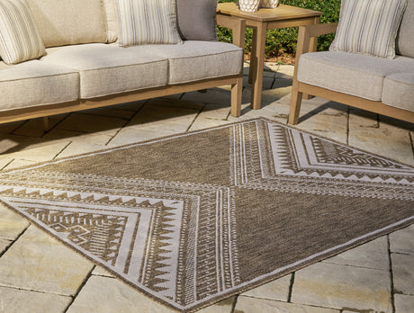 Furniture City - MS - Ashley Furniture - Dunsler Rug - 8' x 10' Rug / Brown/Cream - R900011