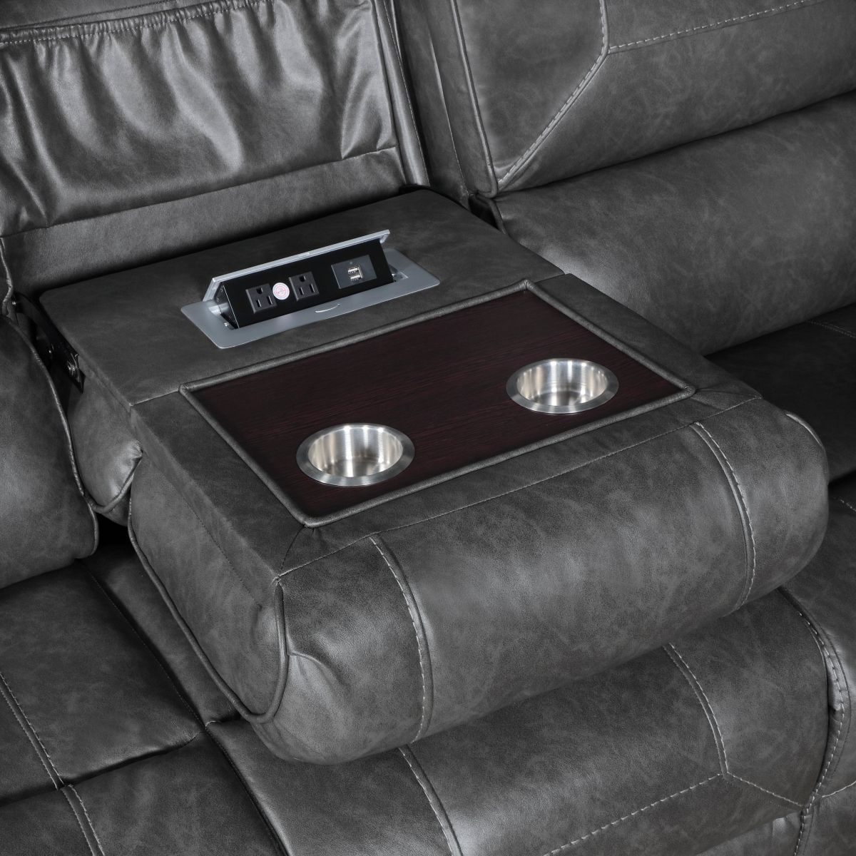 Newnan - Double Reclining Sofa