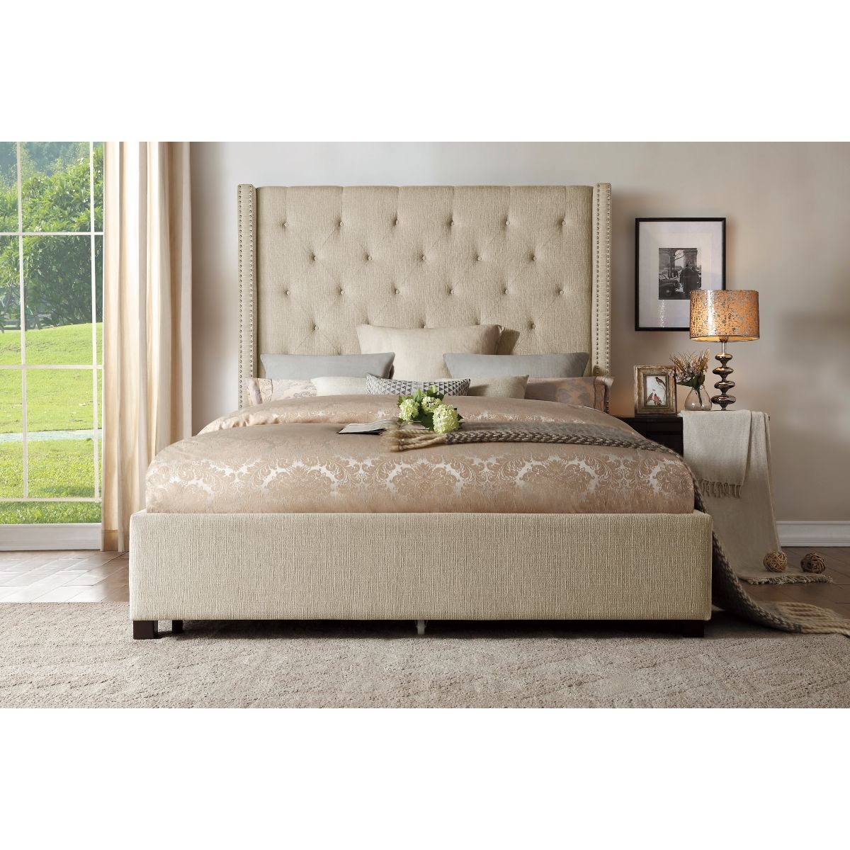 Fairborn - Platform Bed With Storage Footboard