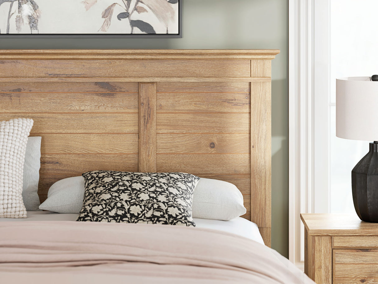 Makidern - Panel Storage Bed With Storage Footboard