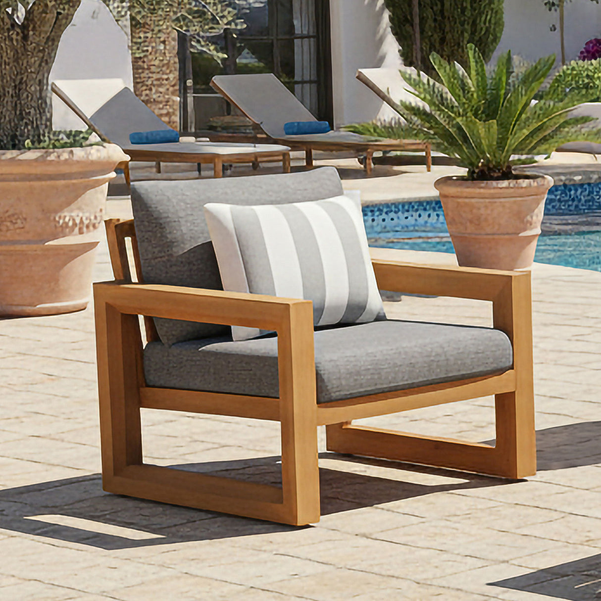 Bristol - Bay Wood Patio Club Chair With Cushions - Natural / Brown / Gray