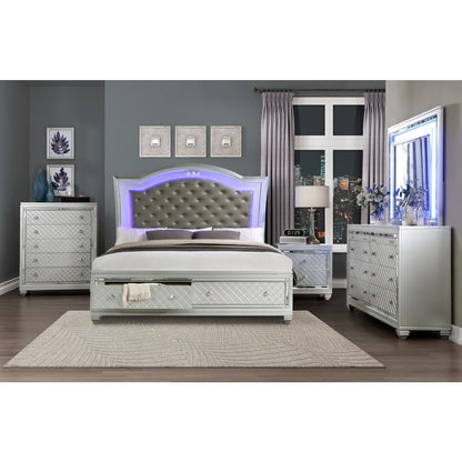 Leesa - Dresser - Silver
